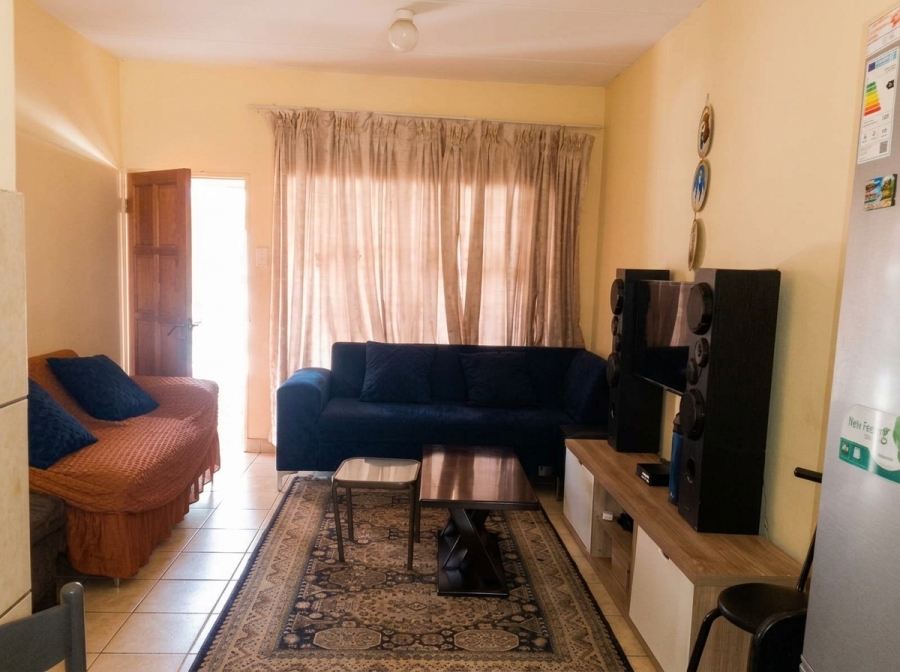 To Let 2 Bedroom Property for Rent in Mid Town North West